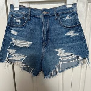 Like new American Eagle shorts. Women’s size 4